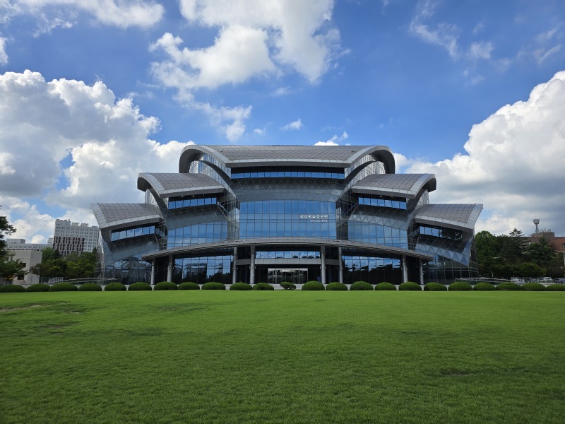 <a href='/2026/0110/c12169a557909/page.htm' target='_blank' title='喜报 | 多名预科班学子斩获韩国成均馆大学录取通知书！'>喜报 | 多名预科班学子斩获韩国...</a>